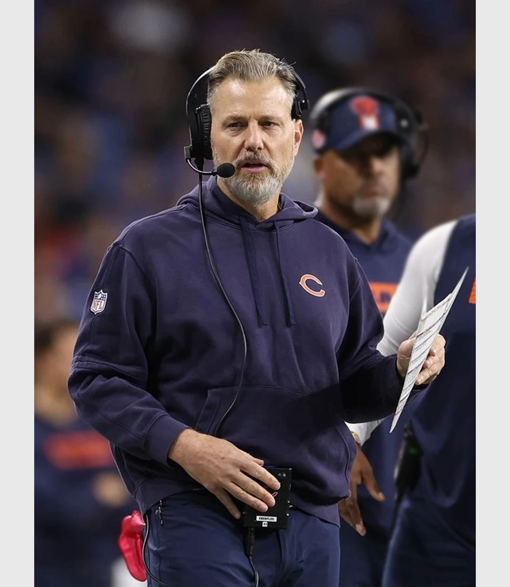 Pullover Chicago Bears Matt Eberflus Blue Sideline Club Hoodie